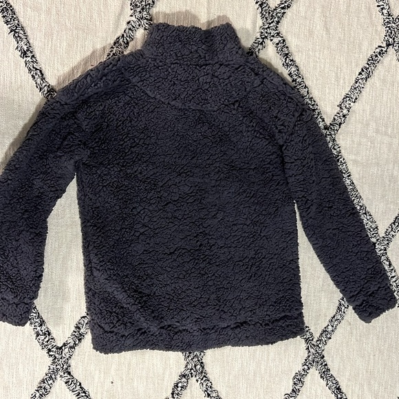 New with tag Charcoal GeeGee Sherpa quarter zip size L - Picture 2 of 3